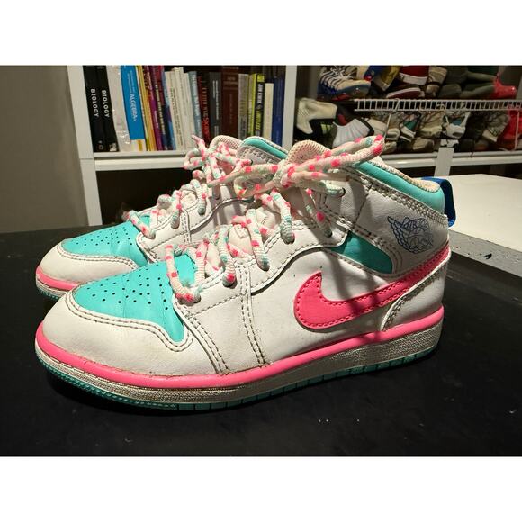 Nike Air Jordan 1 High Digital Pink Green Soar Kids size 13c - 640737-102 - Picture 2 of 8